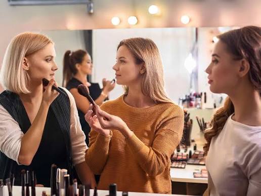 Makeup Party - gemeinsames Schminken mit Freundinnen